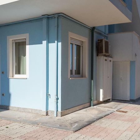Appartamento Il Canto Della Luna Porto Sant'Elpidio Luaran gambar